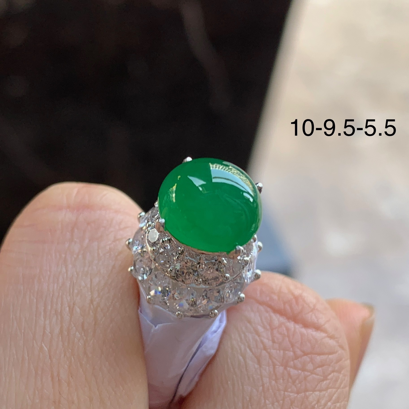 绿色戒面^_^鲜艳