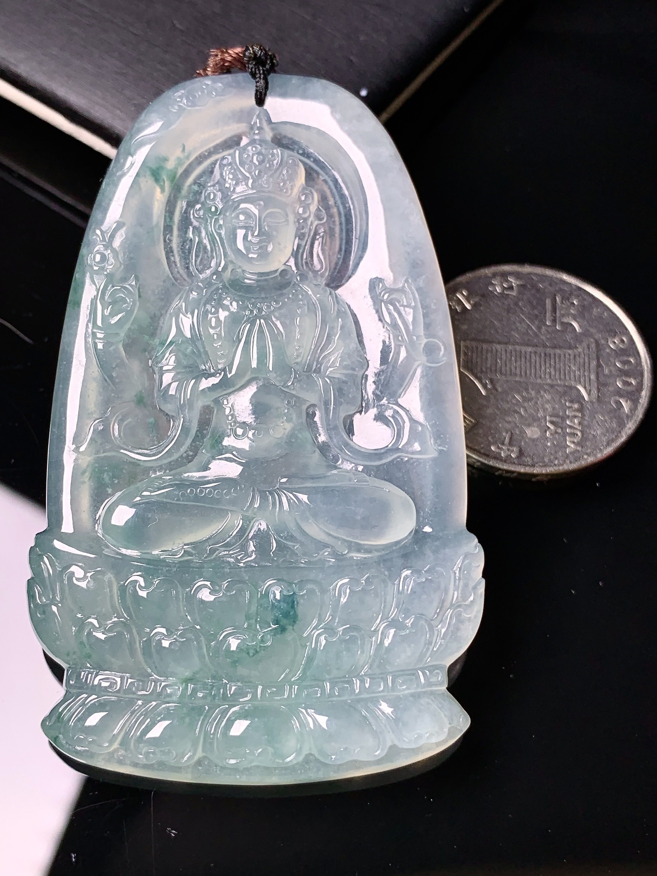 冰种度母观音菩萨吊坠 玉质细腻 色泽艳丽清新 水润亮眼 整体尺寸66.3*40*5.8b2