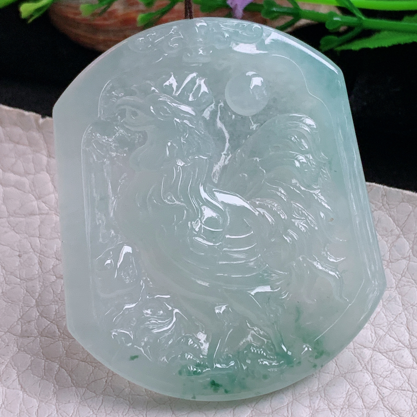 ktj实拍55*47*6天然缅甸翡翠精雕冰飘花立体生肖鸡 金鸡独立玉吊坠