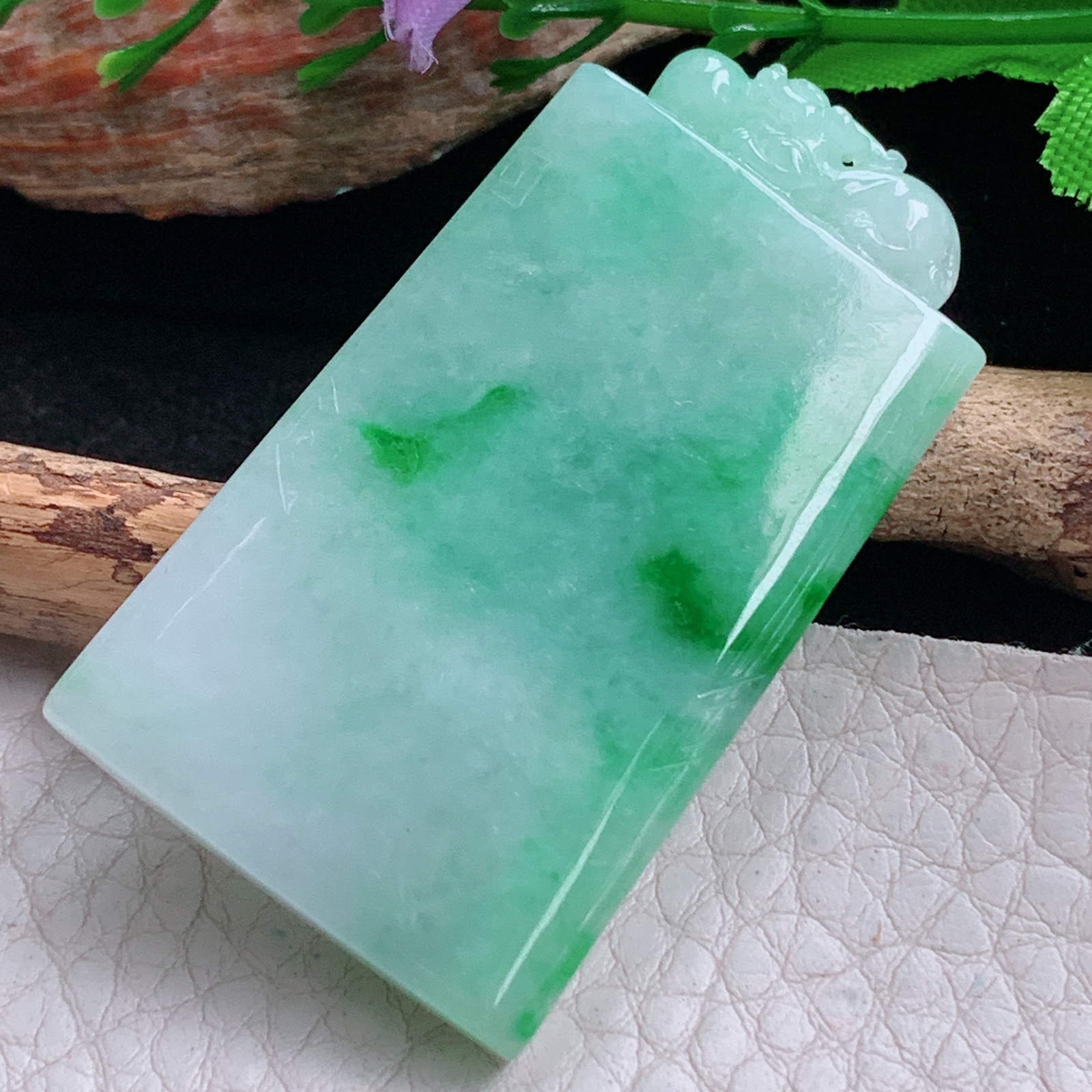 ktj实拍49.3*28.3*5.8天然缅甸翡翠飘阳绿平安无事牌吊坠四六牌男款素牌