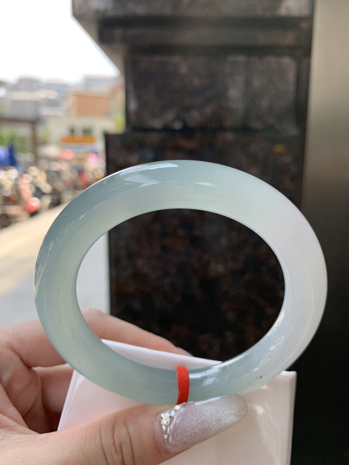 冰晴蓝圆条58.1-11.2-11.2有一种半山半水的感觉，种水很好