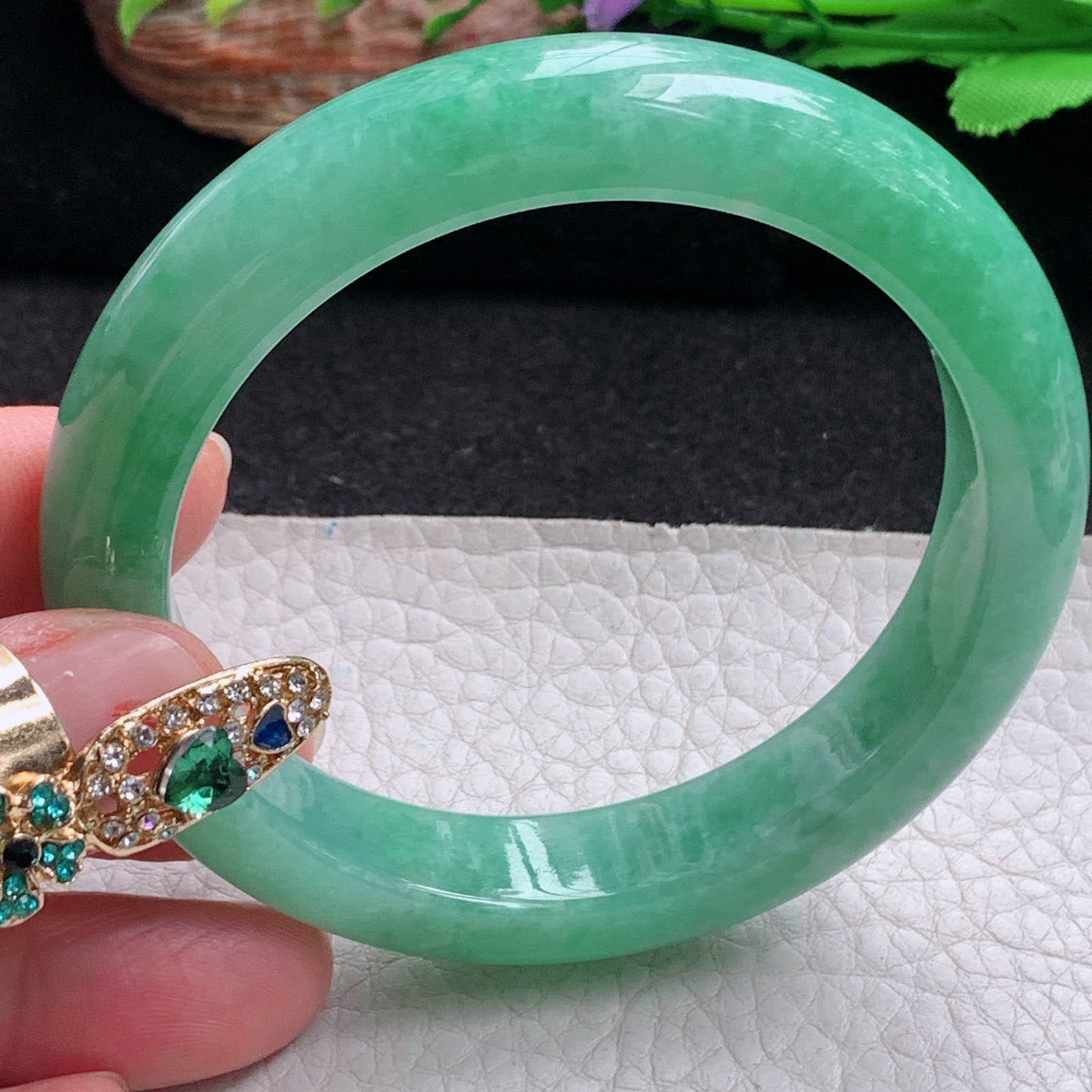 yh实拍56.5*12*8.8平安镯 天然翡翠a货手镯满绿正圈玉镯子