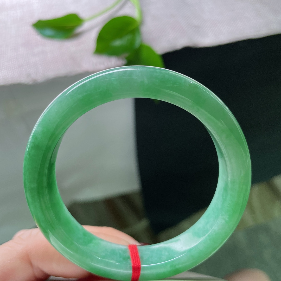 53.4/12/8.4，绿底正圈，颜色好，种老，它不语，却托起了所有风华。晶体纹，ss49433a