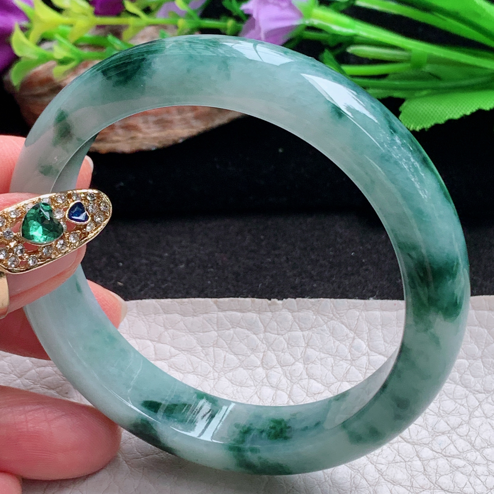 js实拍56.5*12*8平安镯 天然翡翠a货手镯冰飘花灵动正圈玉镯子