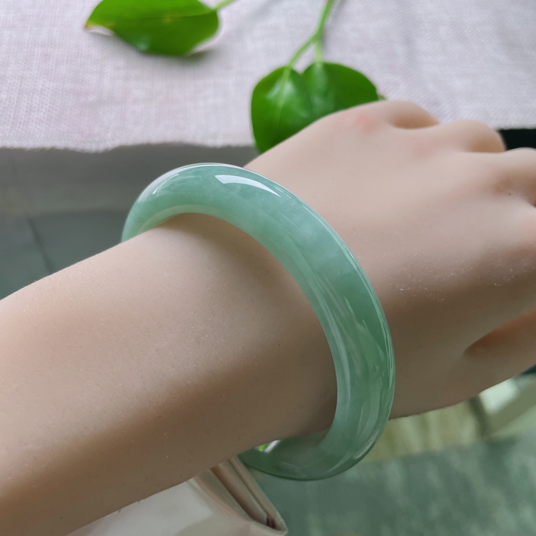 58/12/8.6，绿底正圈，料子细腻，水润，青青子衿悠悠我心。棉线，ss47927a