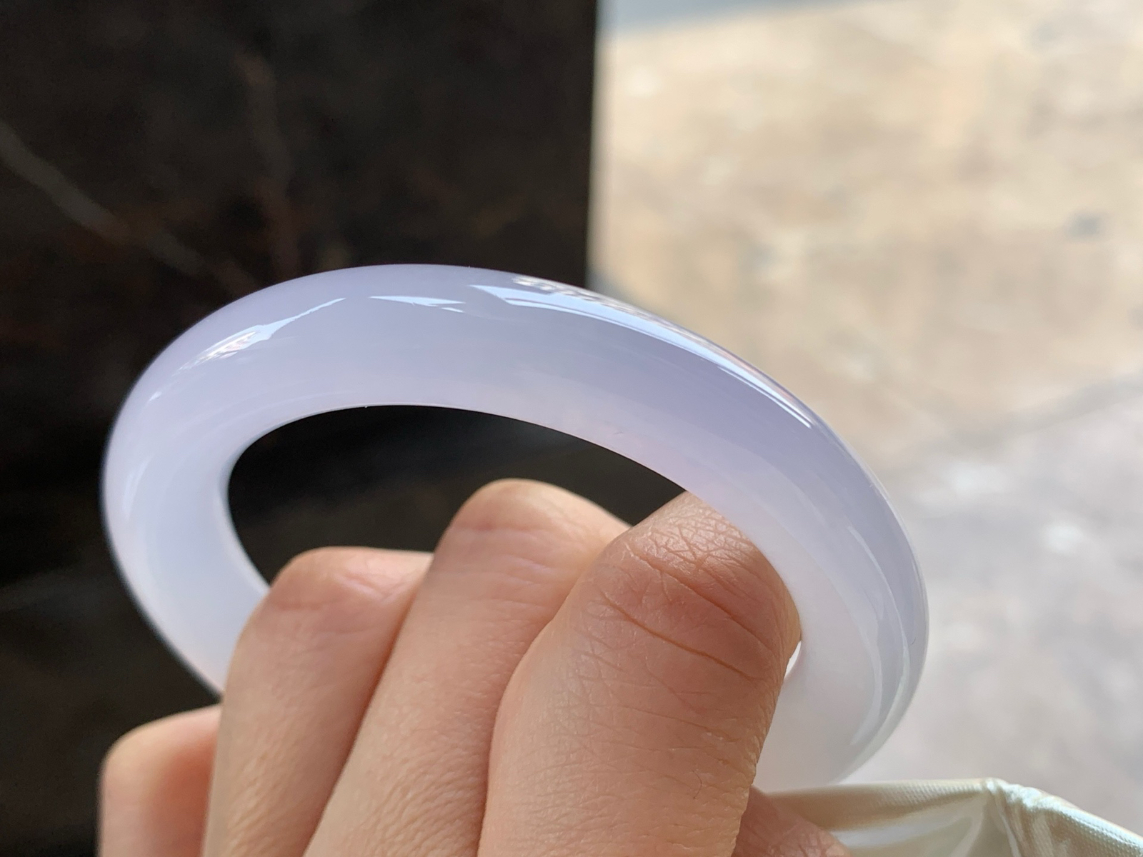 51-9.8

冰紫圆条手镯^_^荧光十足