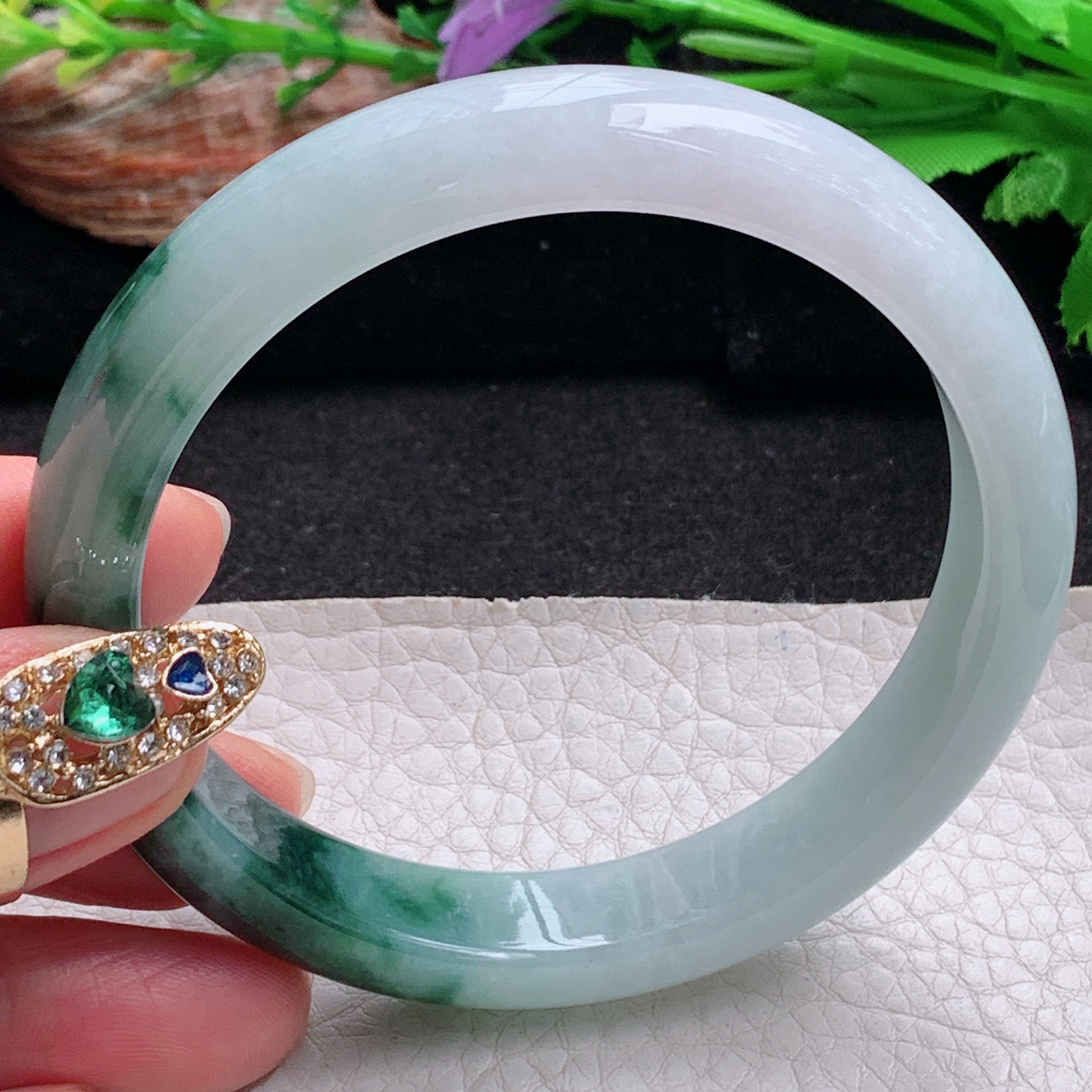 js大圈口60*12*7.7招财镯 天然翡翠a货手镯辣色半山半水正圈玉镯子