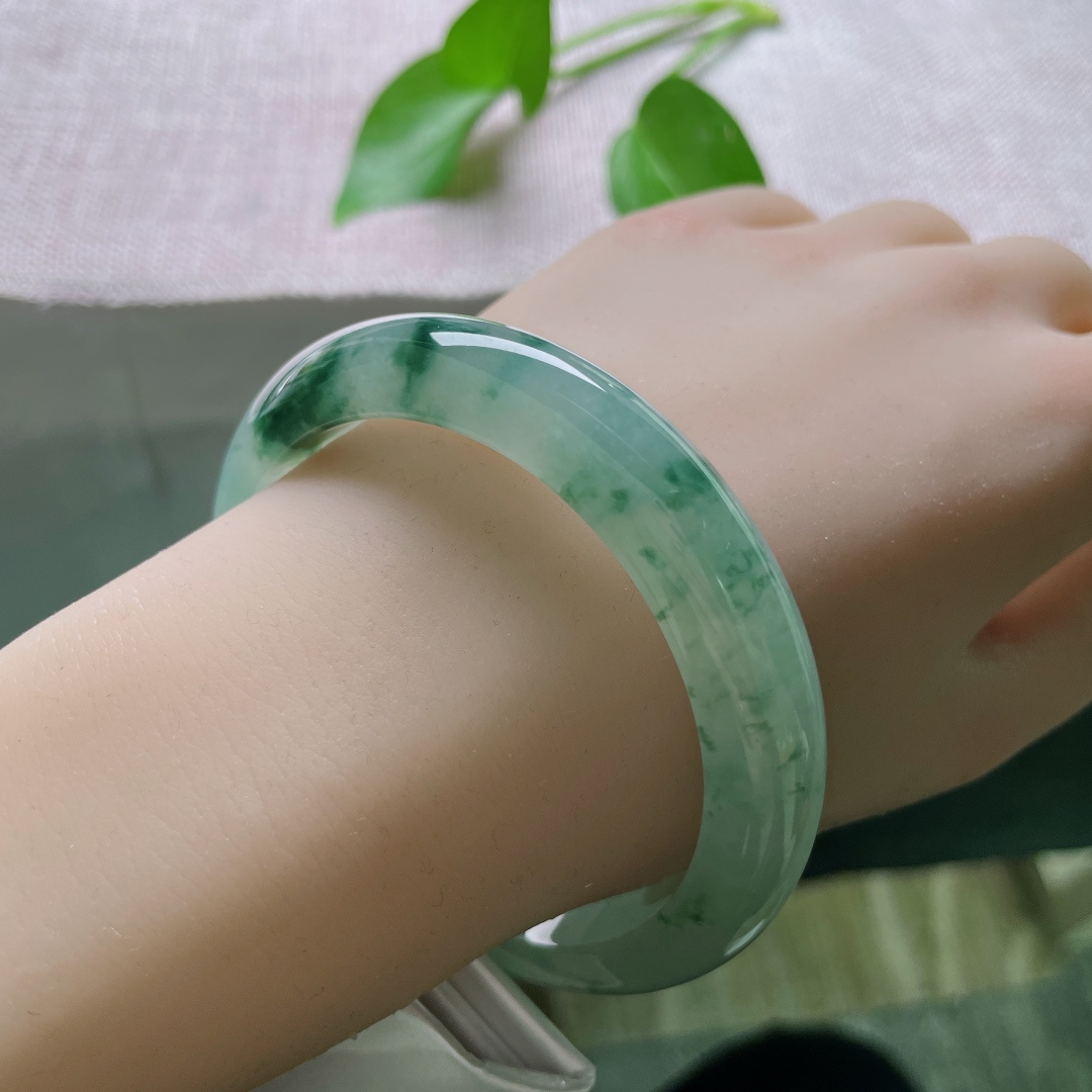 58.5/12.3/8.2，飘花正圈，灵动雅致，贵气，耐看，ss48163a