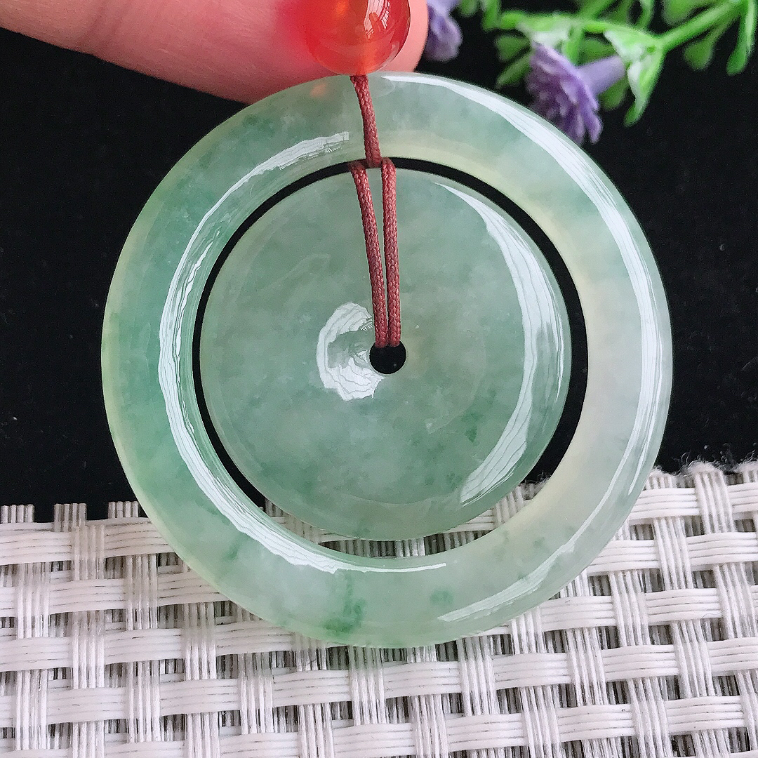 实拍A货翡翠43.3/5.2老坑冰润起胶冰晴绿母子扣吊坠翡翠玉挂件