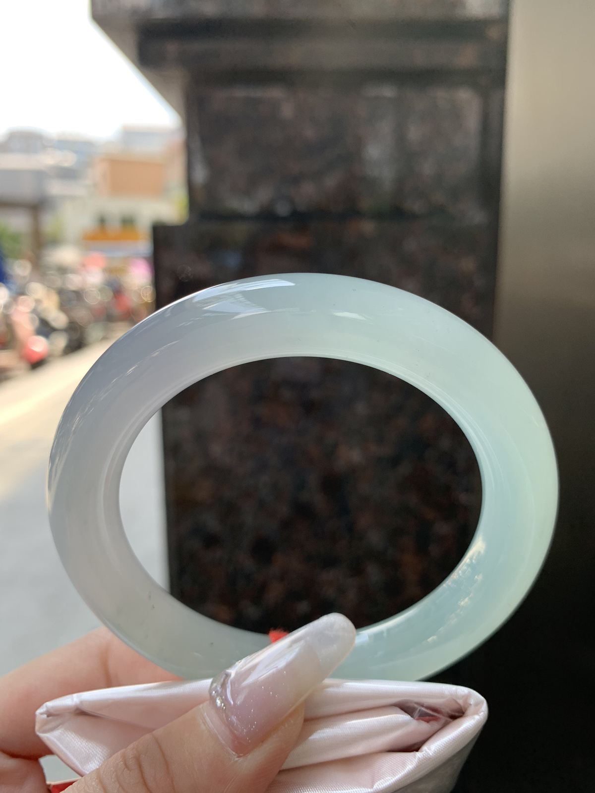 冰晴蓝圆条58.1-11.2-11.2有一种半山半水的感觉，种水很好