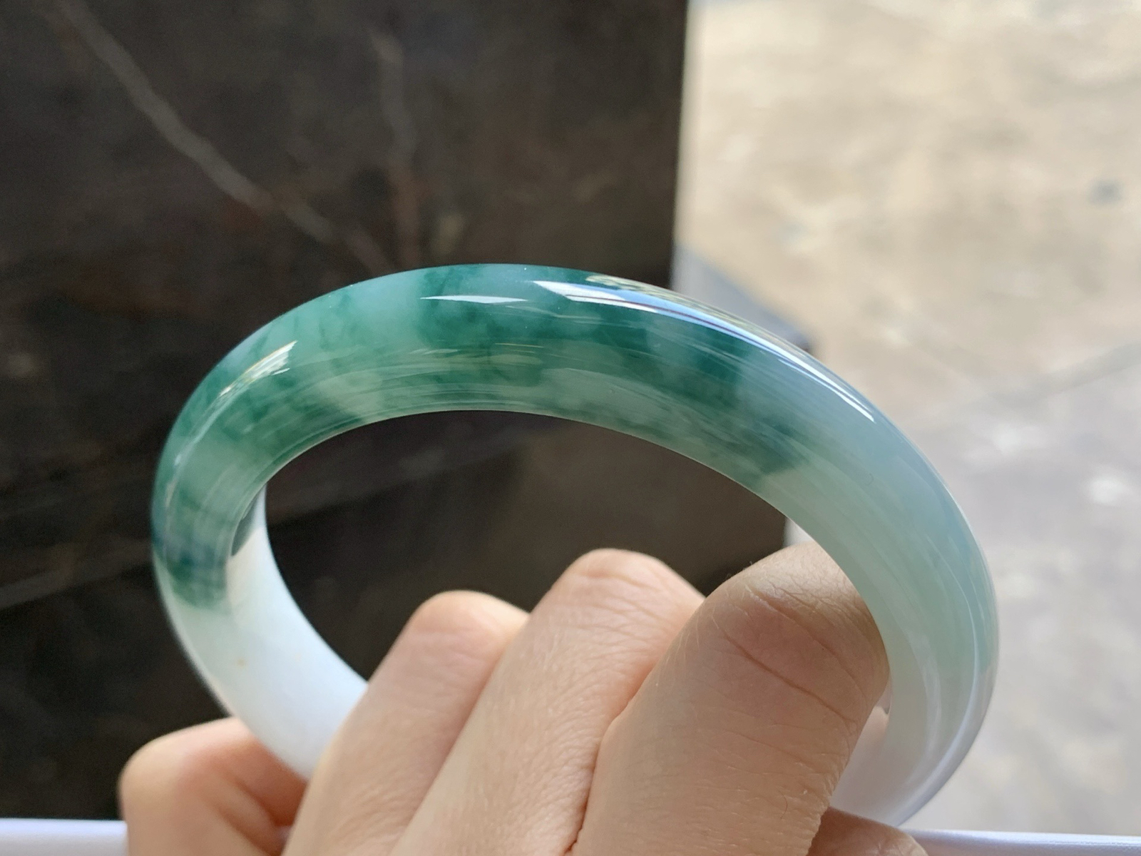 63-12-9.5

蓝花手镯^_^大圈 飘花浓郁