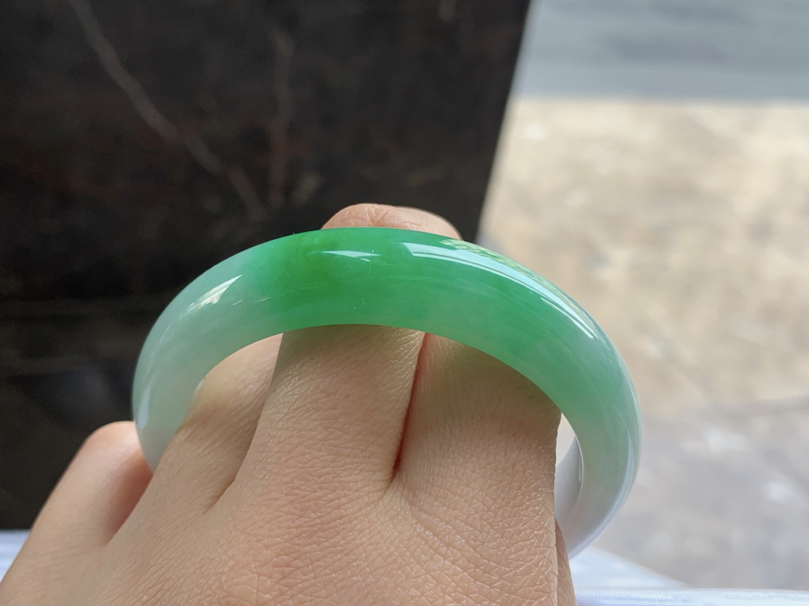 51.5-12.9-8.2

绿色手镯^_^色阳