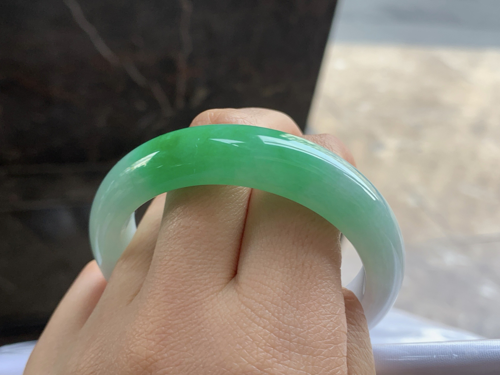 51.5-12.9-8.2

绿色手镯^_^色阳