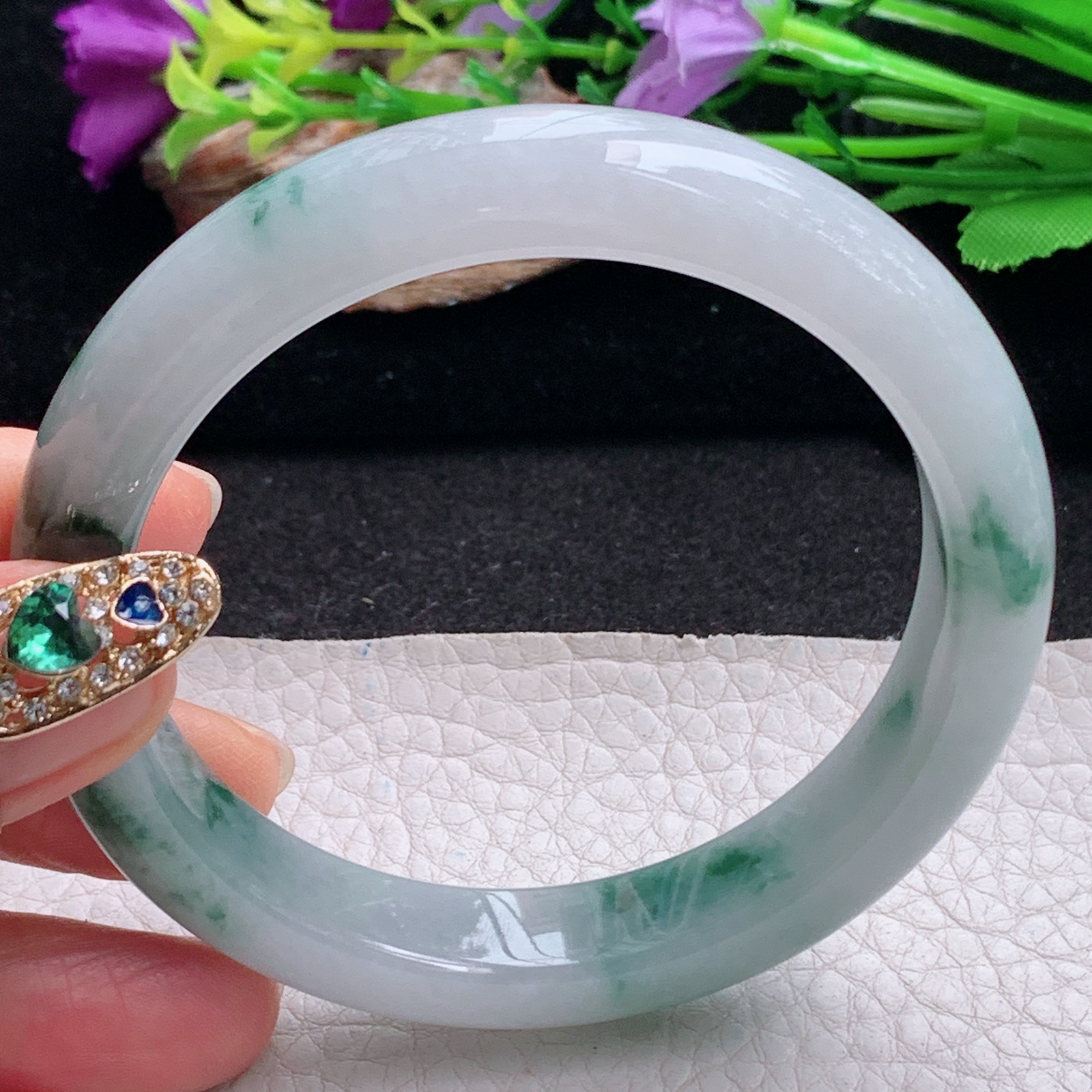 js实拍58*11.8*8.8平安镯 天然翡翠a货手镯冰飘花正圈玉镯子