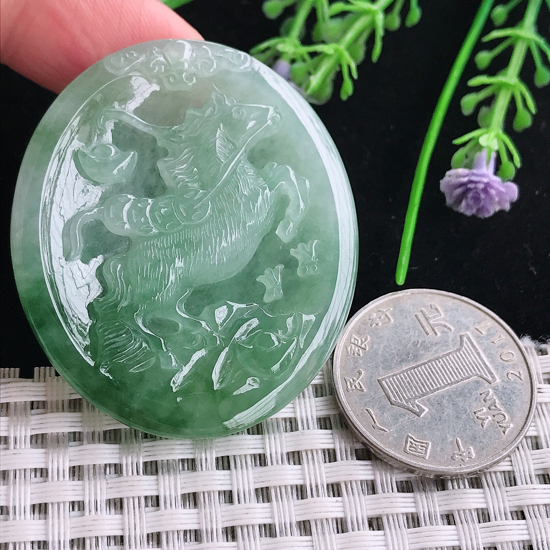 实拍A货翡翠47.3/40.6/5.7老坑冰胶水灵冰晴绿生肖马吊坠翡翠玉挂件马上有钱