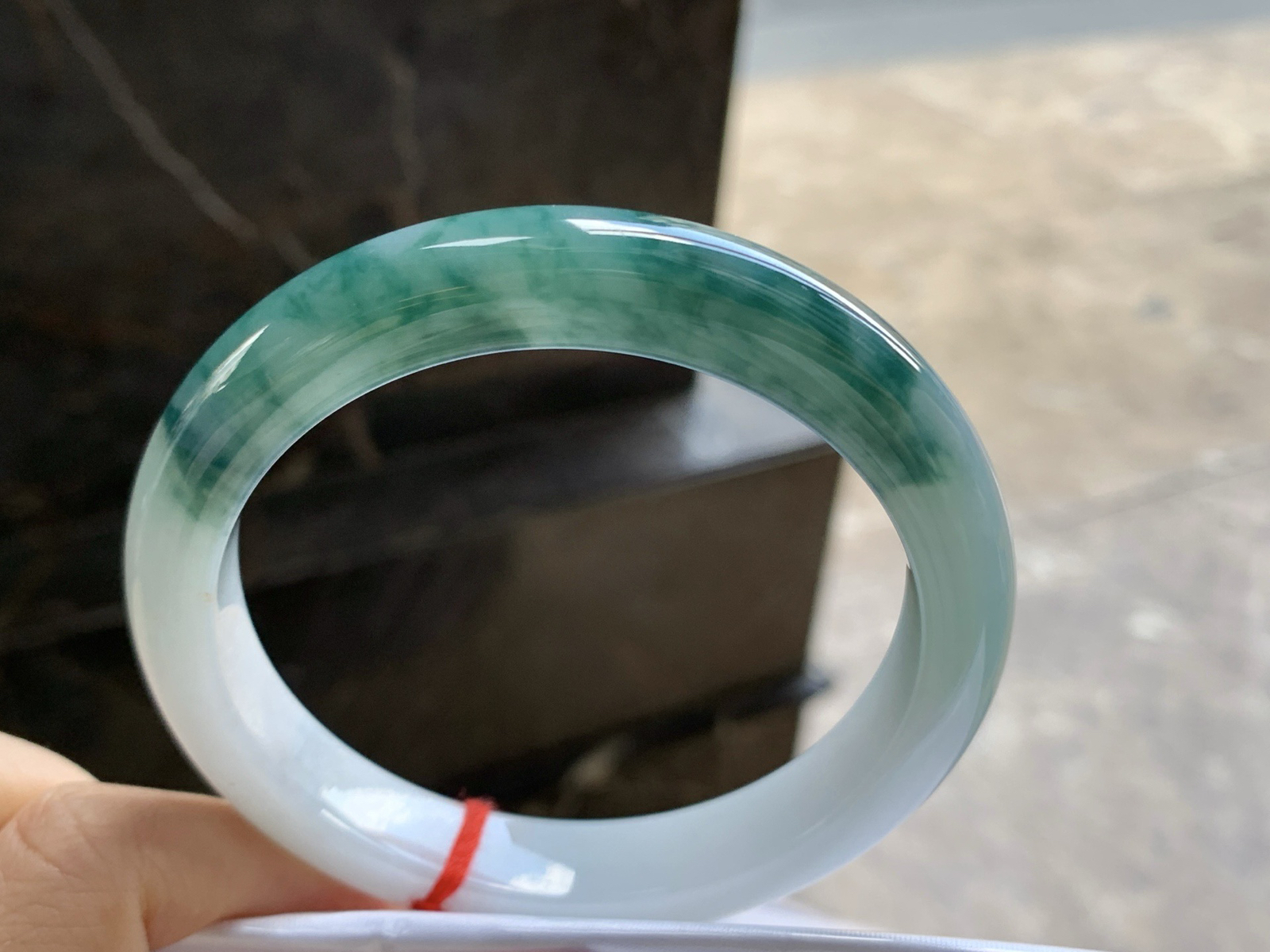 63-12-9.5

蓝花手镯^_^大圈 飘花浓郁