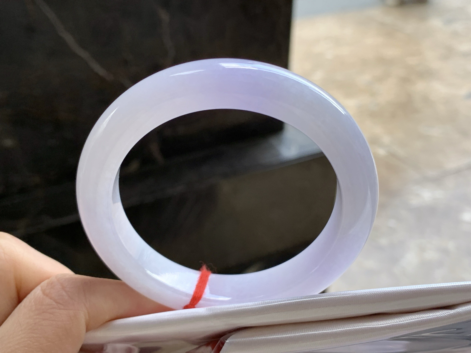 56-12-9.5

淡紫手镯^_^玉质温润