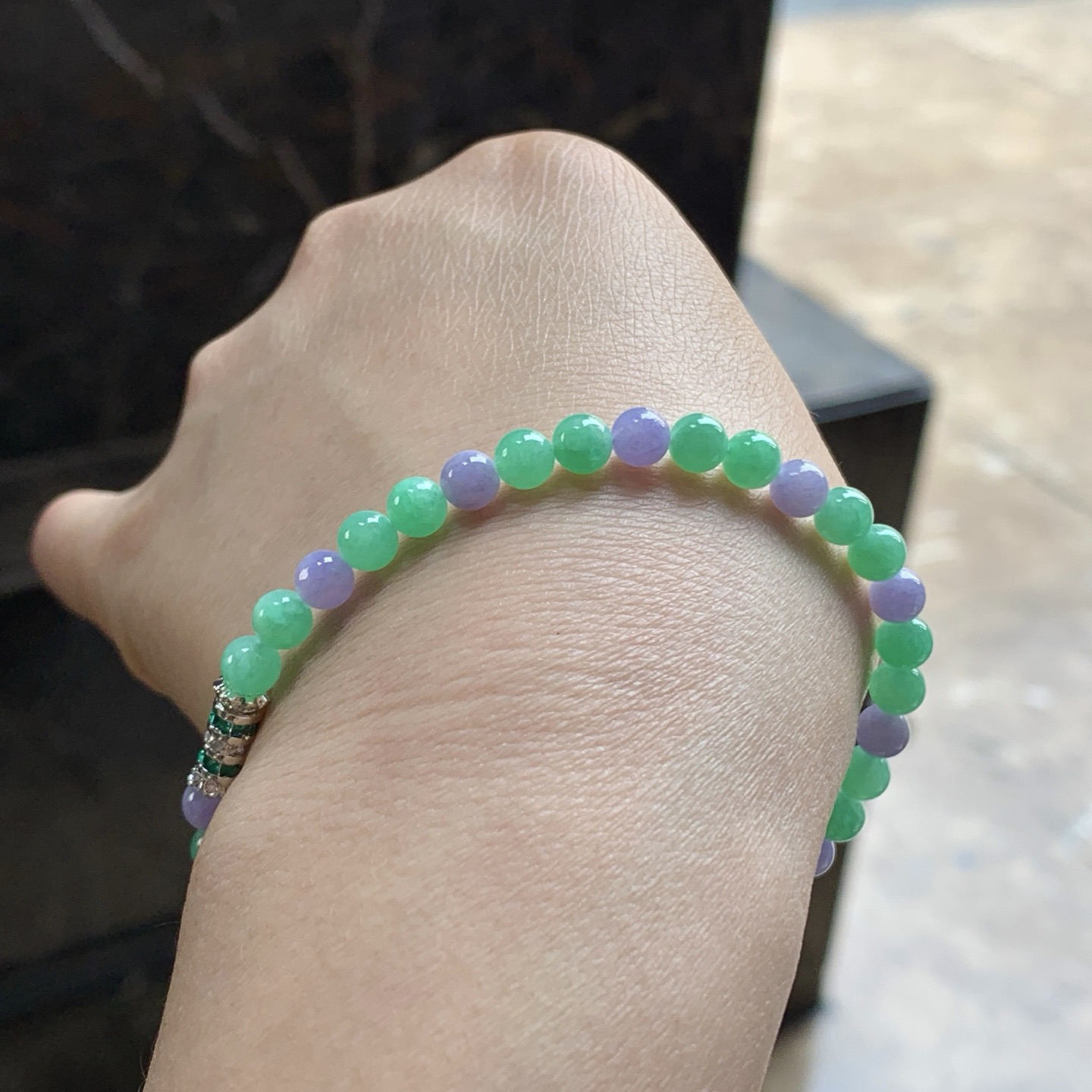 春带彩手串^_^鲜艳