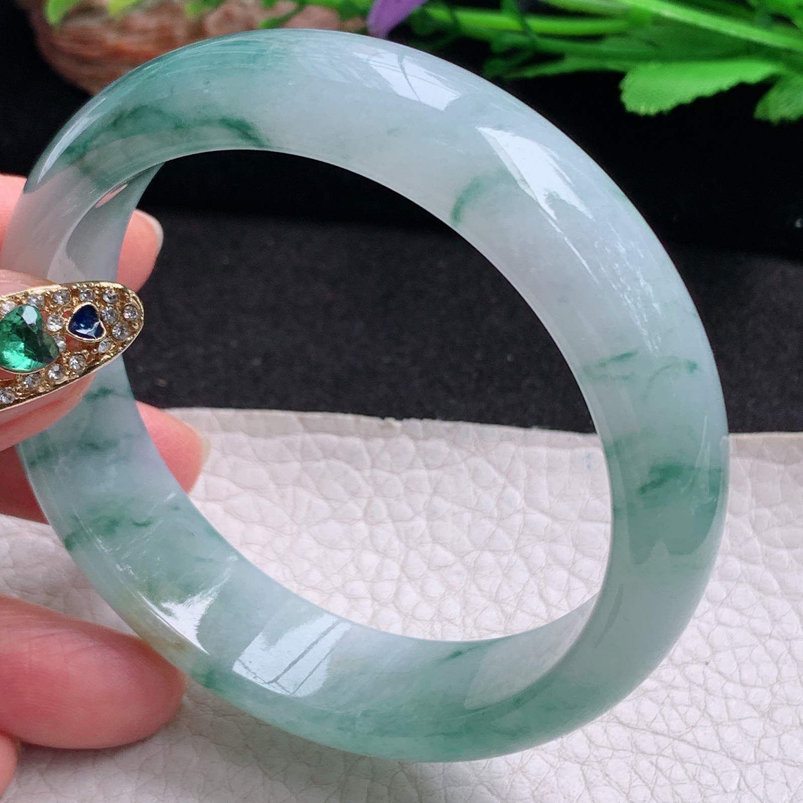 ax实拍59*16*8轮胎镯 天然翡翠a货手镯冰飘花大气正圈玉镯子