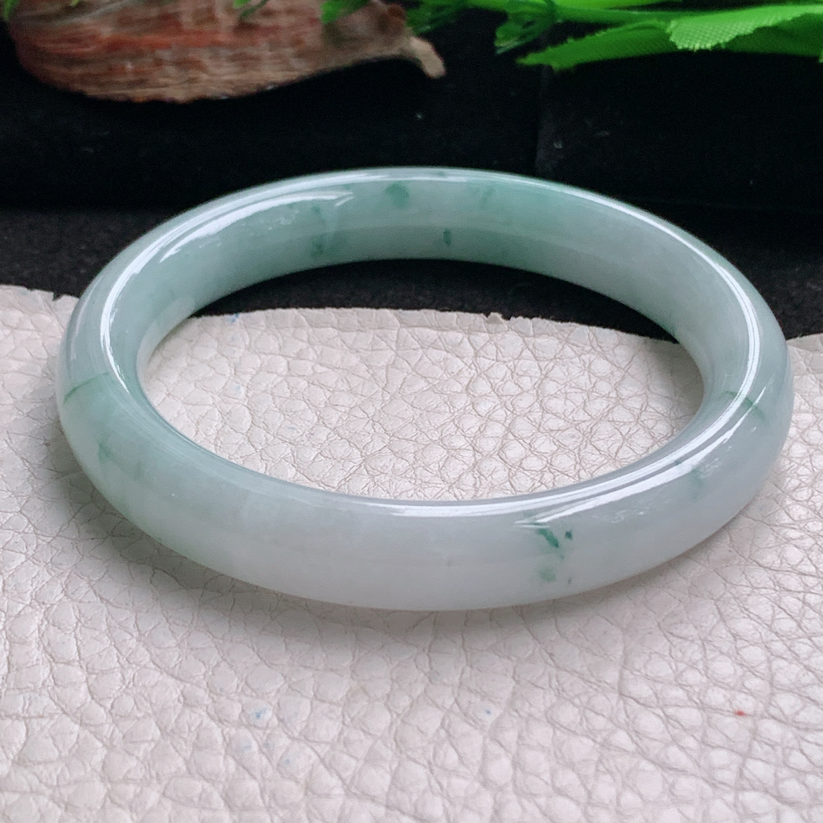 hh实拍557*10.6*8.8圆扁镯 天然翡翠a货手镯冰飘花正圈玉镯子