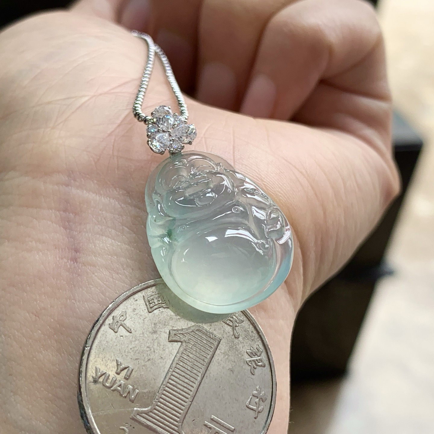 金扣冰种宝宝佛^_^清新冰透尺寸22-18-8mm