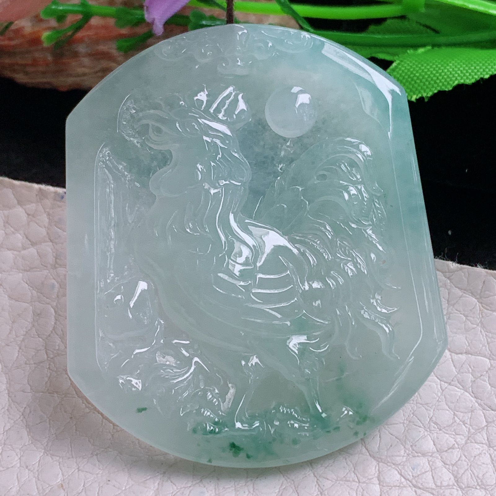 ktj实拍55*47*6天然缅甸翡翠精雕冰飘花立体生肖鸡 金鸡独立玉吊坠