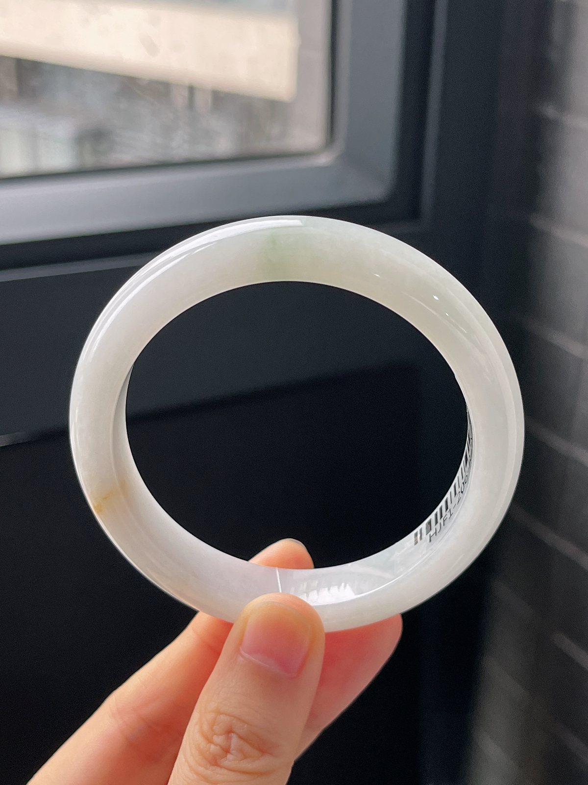 正圈56圈口，翡翠糯化种白色手镯