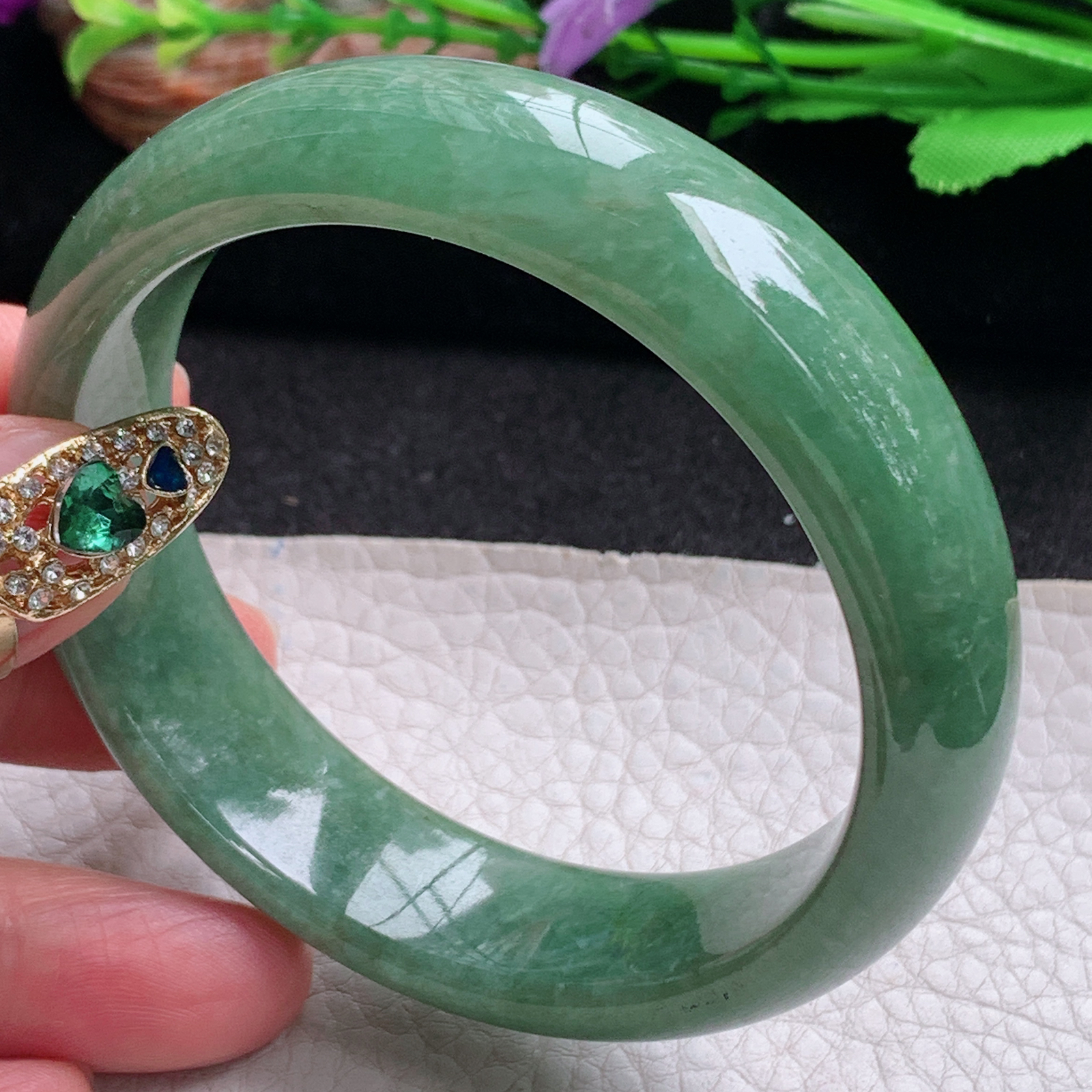 n实拍57*16*8轮胎镯 天然翡翠a货手镯水润满绿大气正圈玉镯子