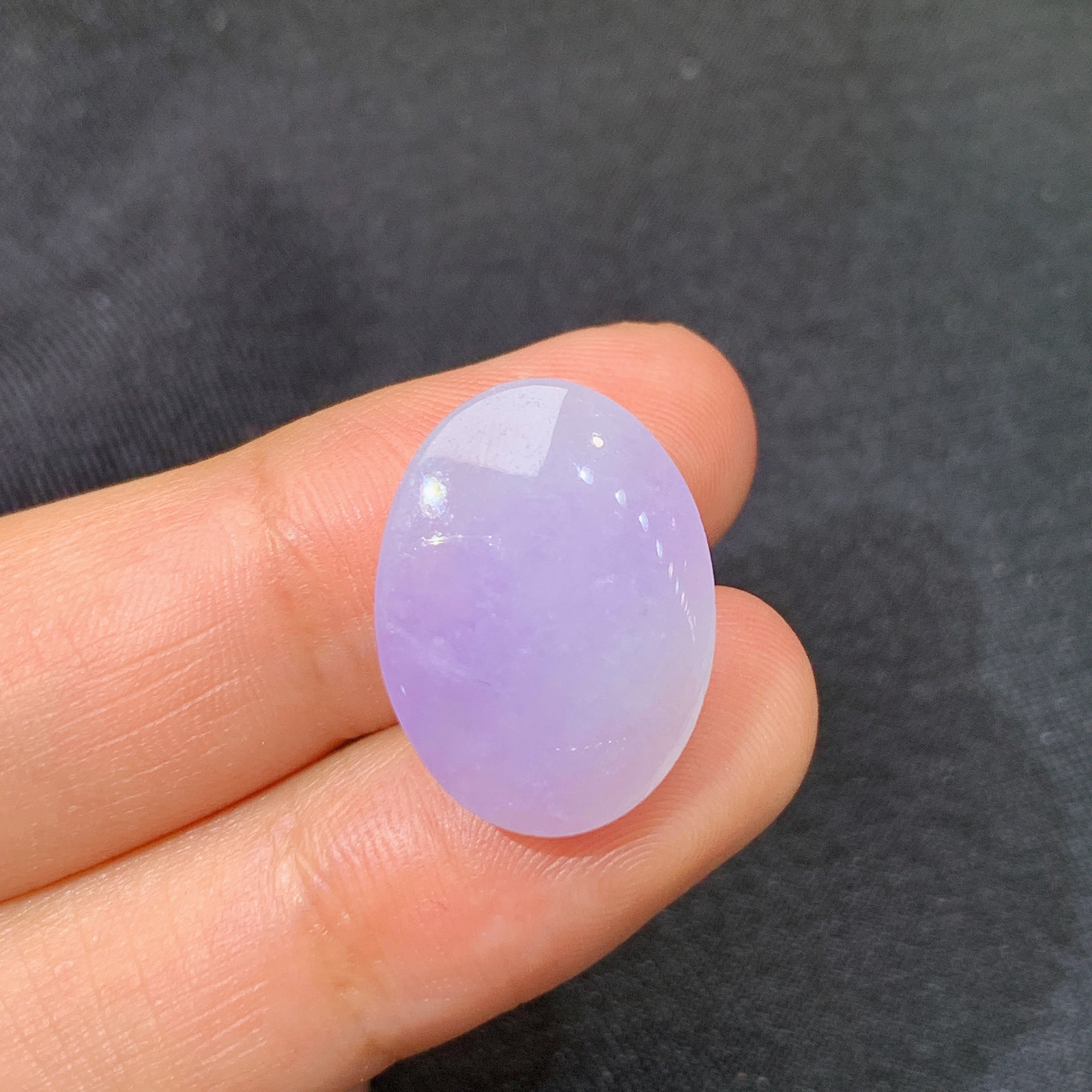 紫罗兰蛋面，冰润鲜艳，玉质细腻，种水足，Xm  尺寸18.6*13.9*7.7