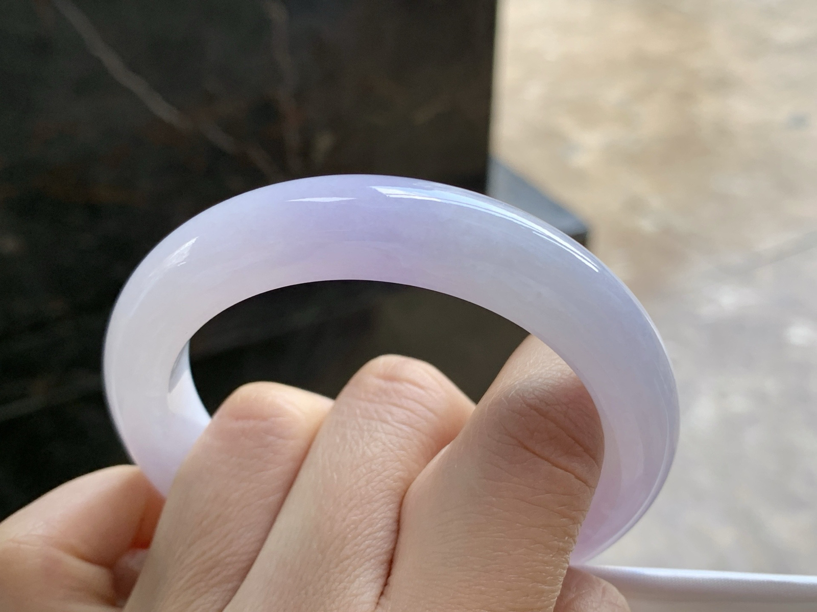 56-12-9.5

淡紫手镯^_^玉质温润