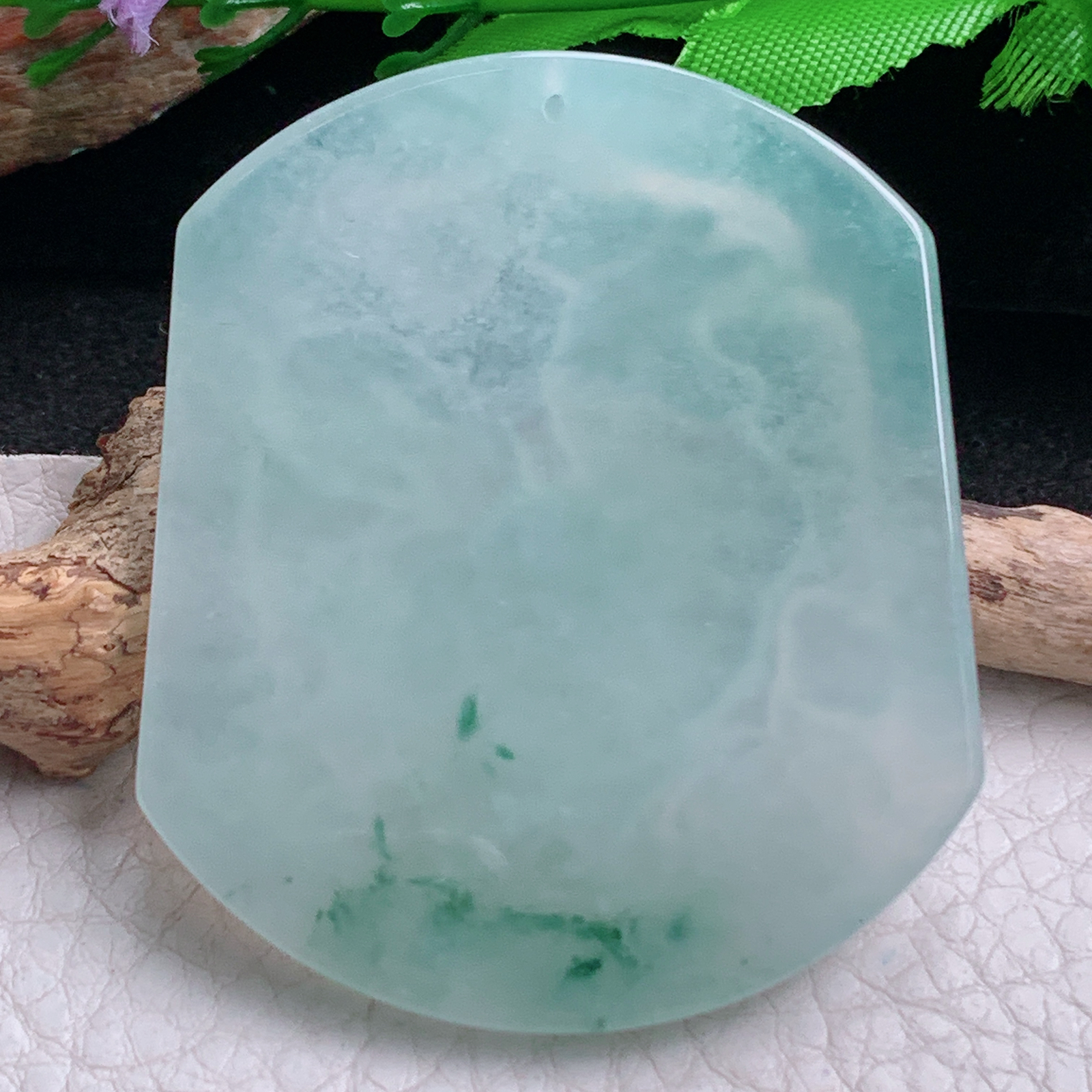 ktj实拍55*47*6天然缅甸翡翠精雕冰飘花立体生肖鸡 金鸡独立玉吊坠