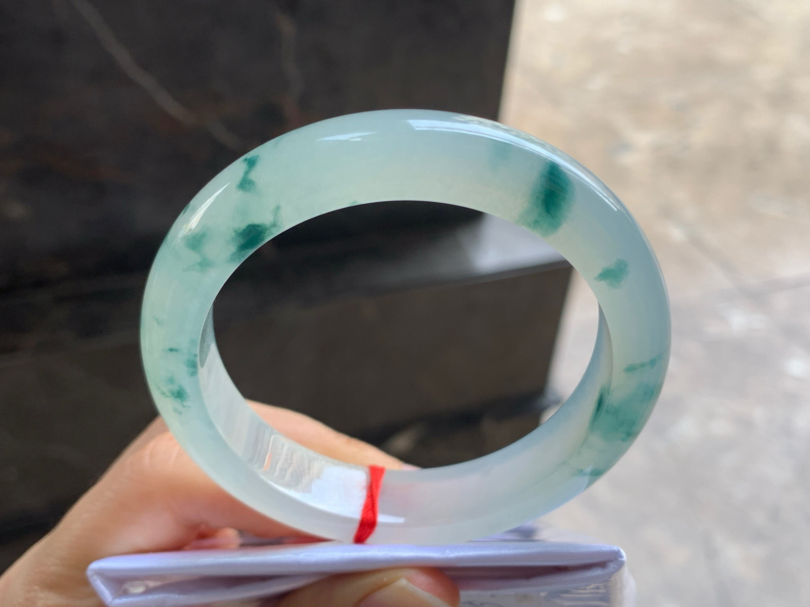 56.5-12.9-8.8

冰飘花手镯^_^飘花灵韵