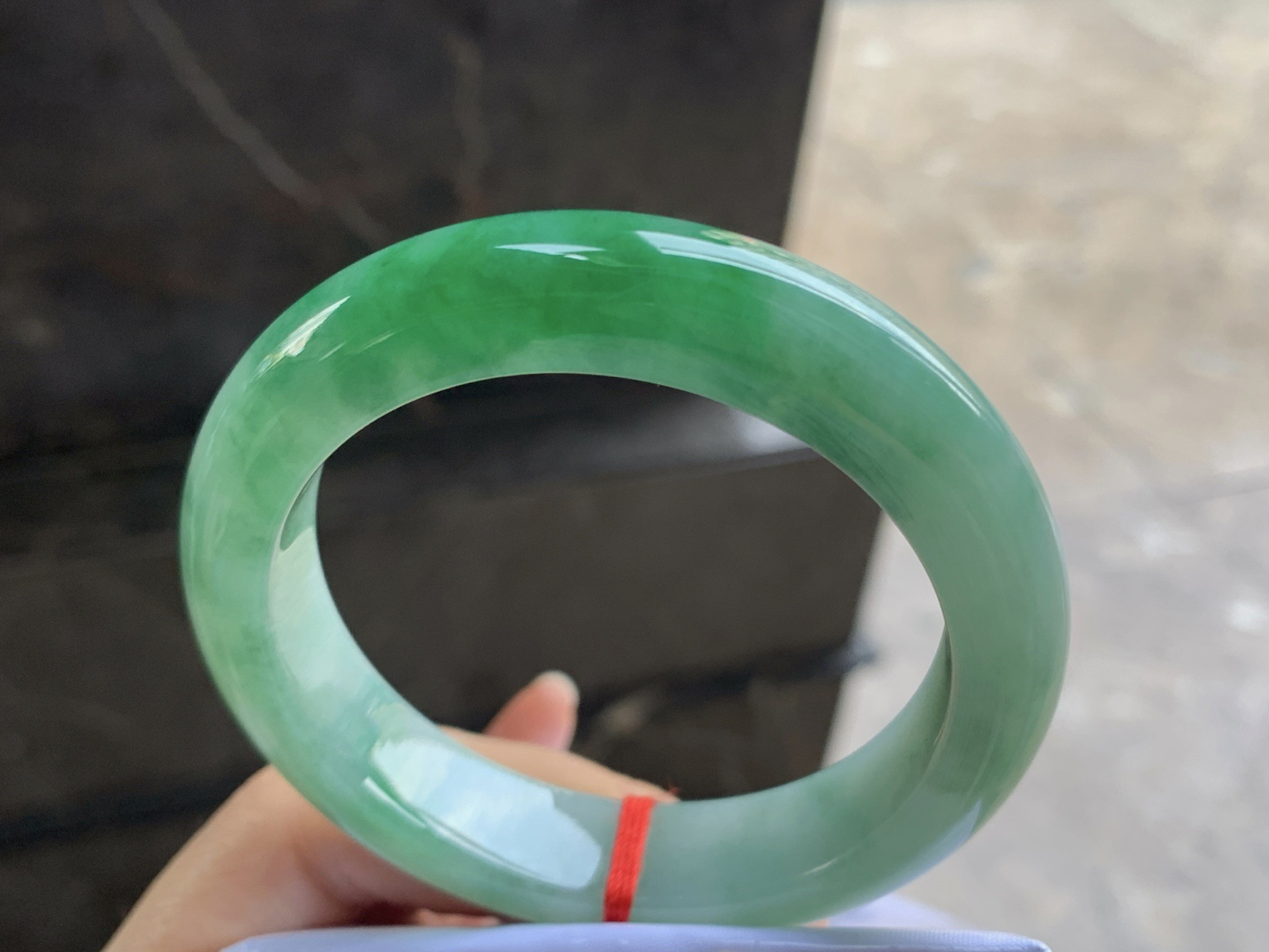 55-12.9-9.5

辣绿色手镯^_^鲜艳