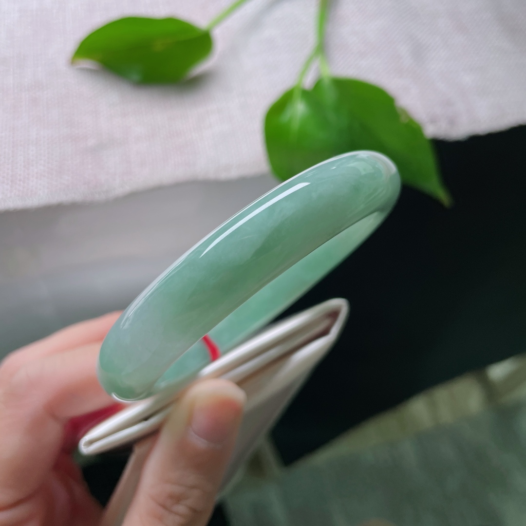 58/12/8.6，绿底正圈，料子细腻，水润，青青子衿悠悠我心。棉线，ss47927a