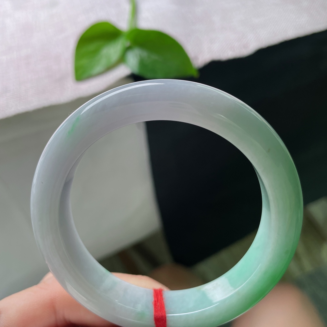 56.7/12.8/9.5绿底正圈，水润细腻，青山绿水，意境感，婉间风华，贵气，ss48799a