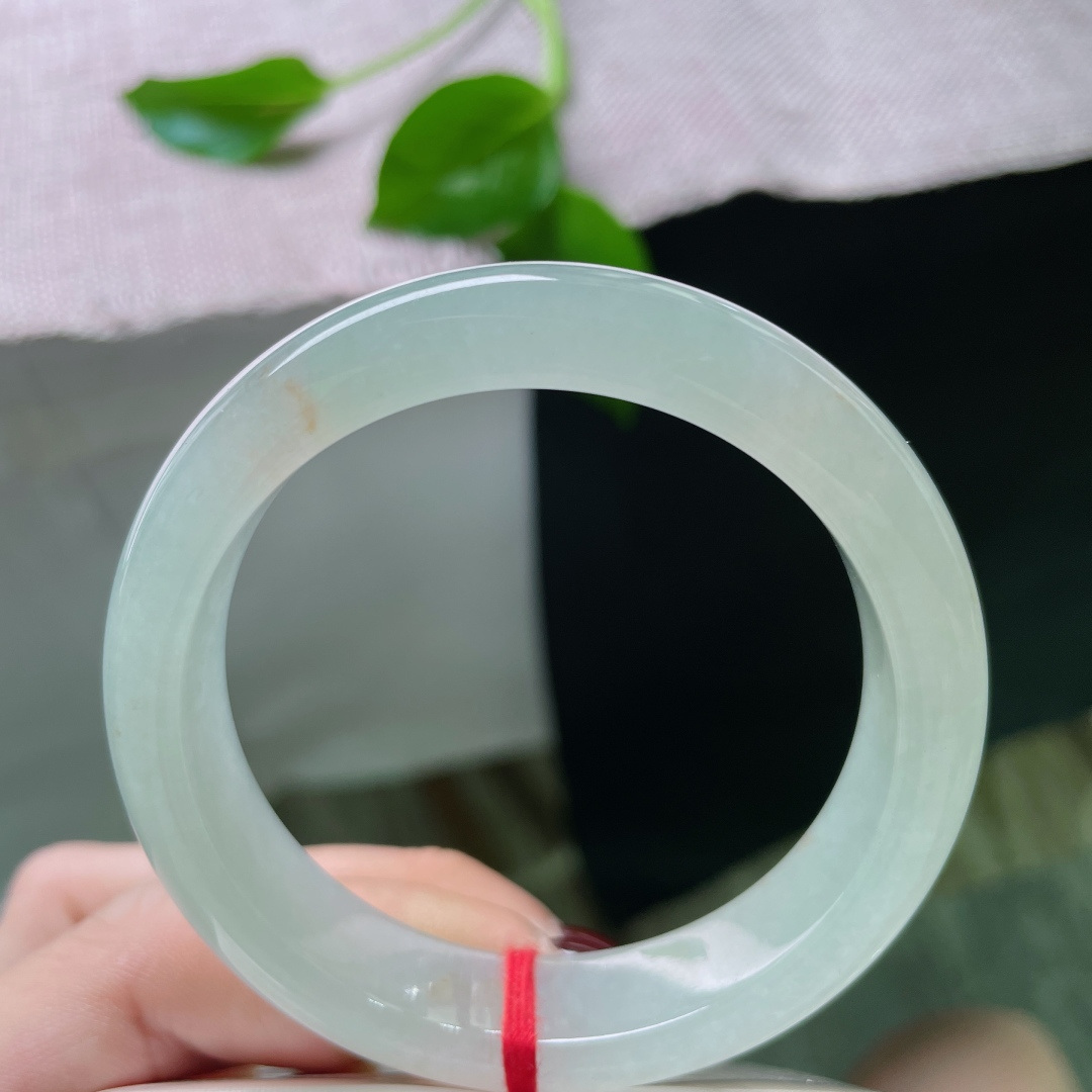 52.3/12.5/8.1，冰晴底正圈，种老，冰为骨，晴为魂。均匀、恬静，如水如天。洒金，ss49515a