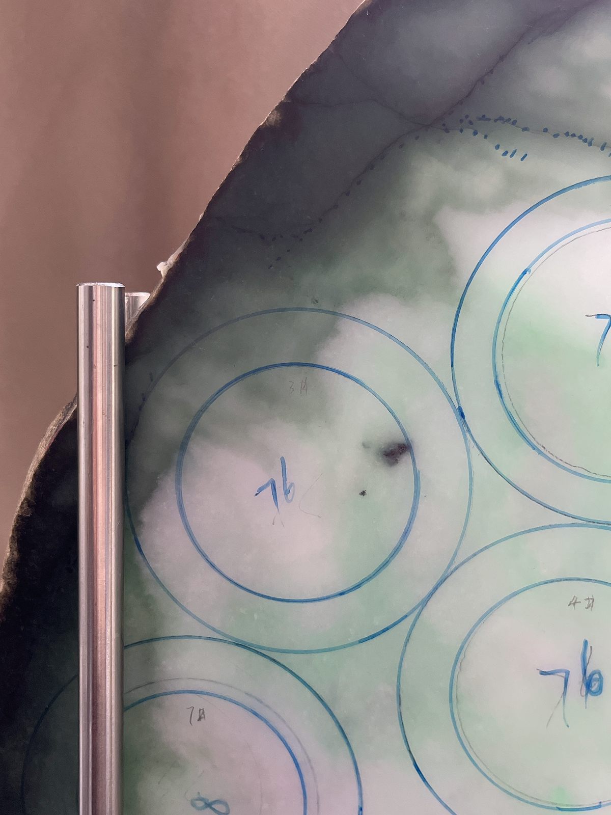 翡翠板料，⭕️正圈最大做60，圆条最大做56