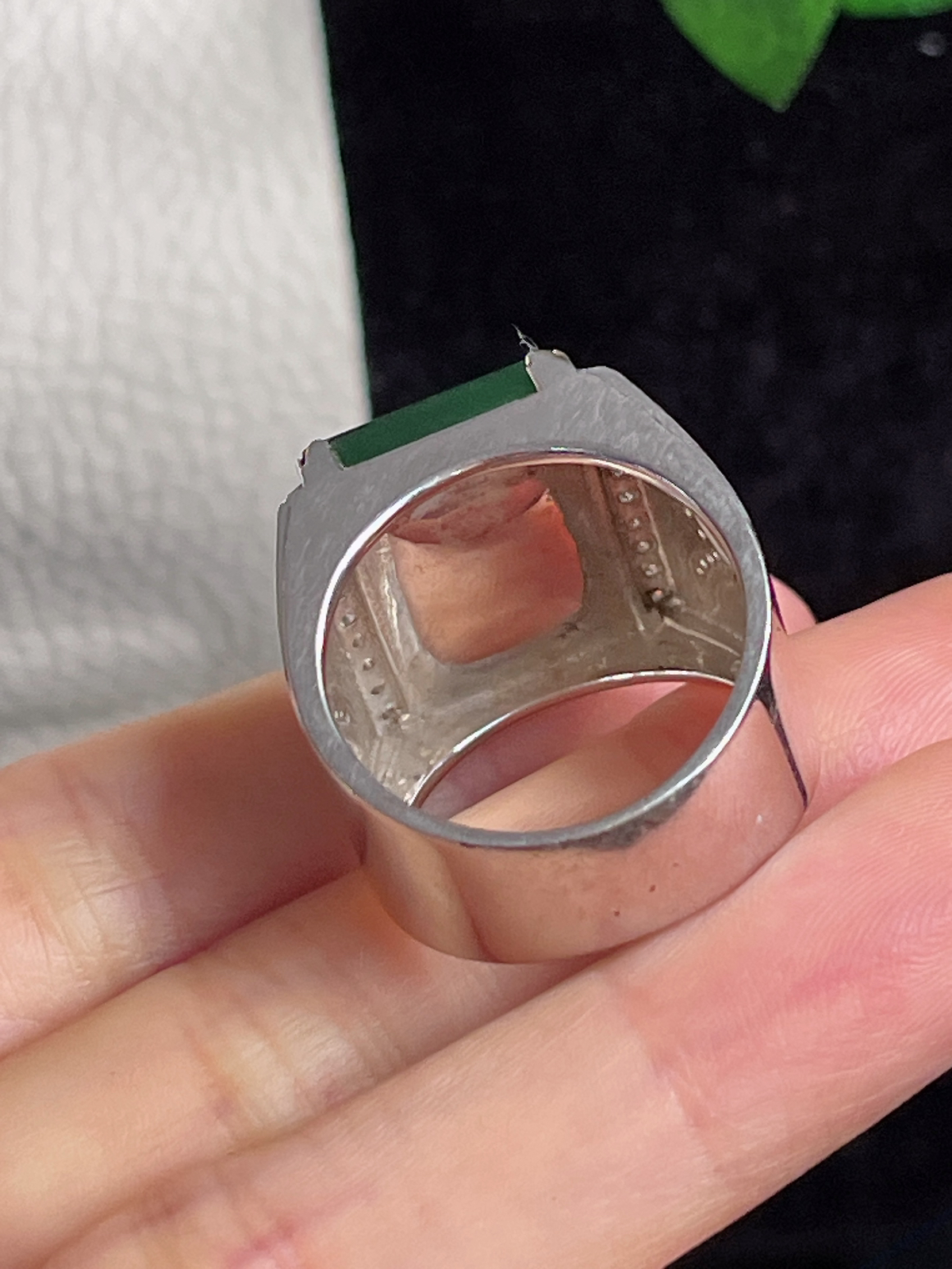 18k金翡翠冰糯种满绿男士戒指