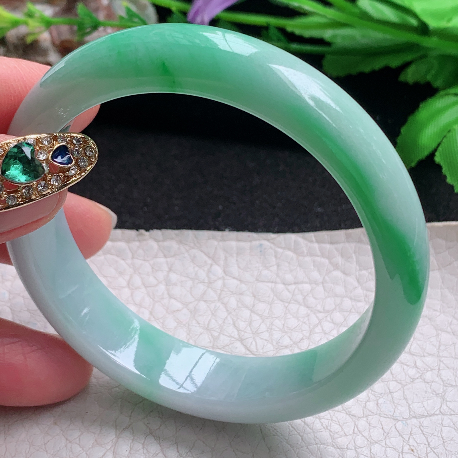 ee实拍55.6*13*7.6平安镯 天然缅甸翡翠a货手镯白底青水润正圈玉镯子