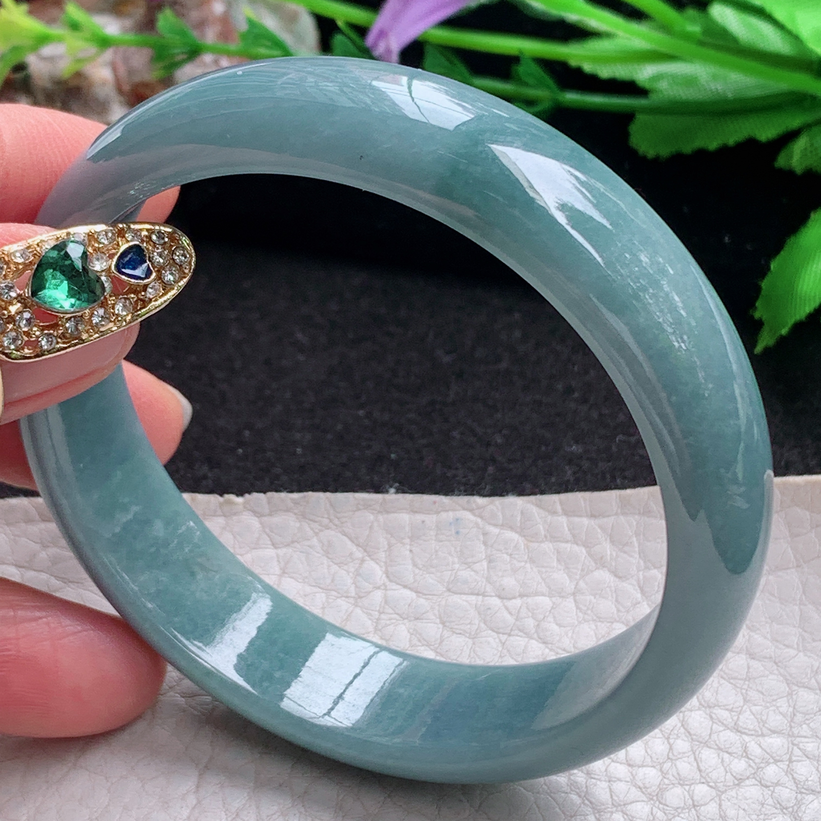 js实拍59*14.8*6.5平安镯 天然翡翠a货手镯蓝韵水润正圈玉镯子