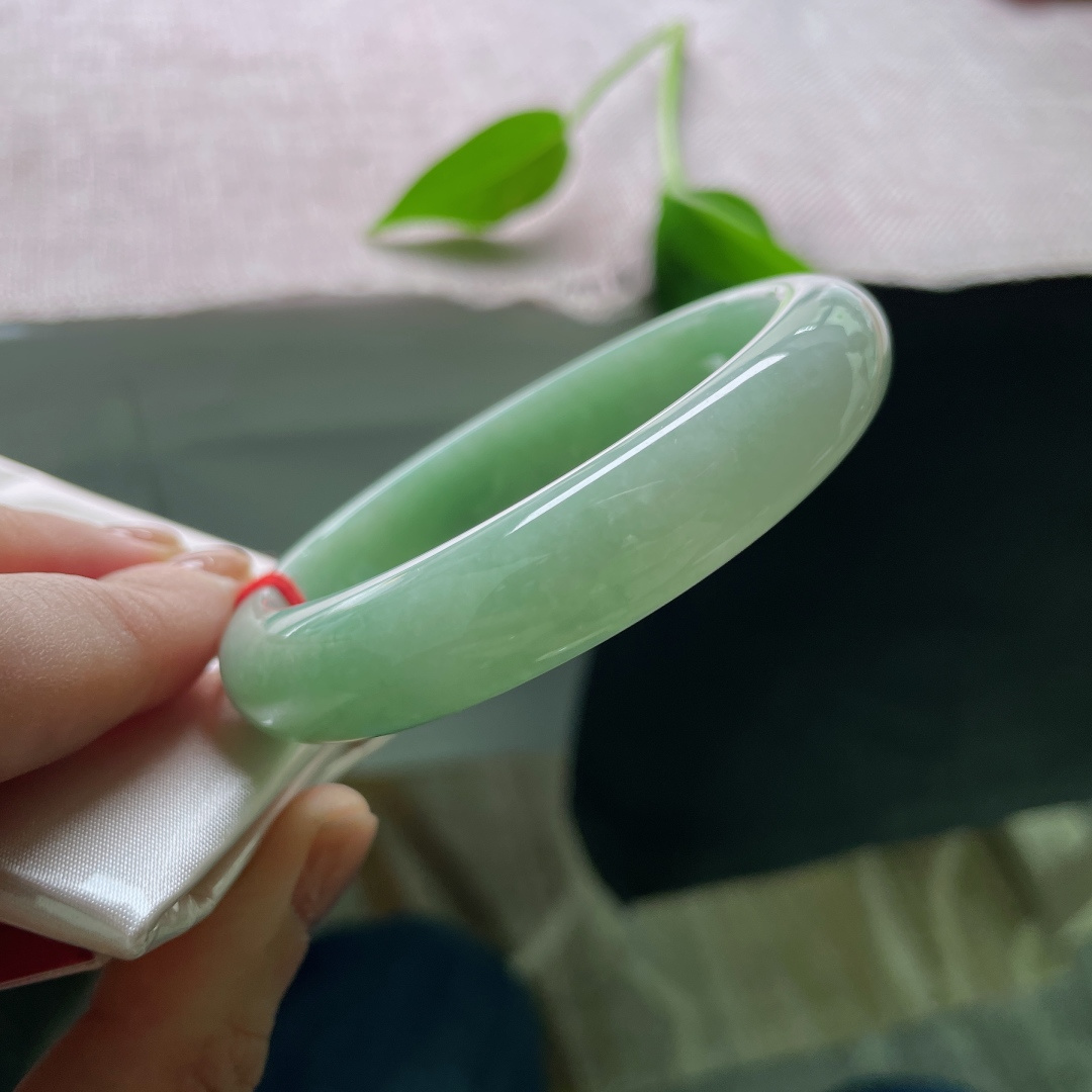 58.1/12.6/8.3，绿底正圈，小清新，减龄必备，肉质细腻干净，ss45821a