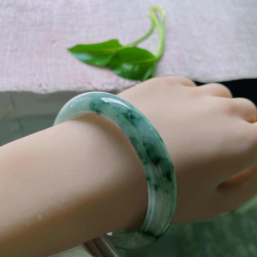 56.3/11.6/8.3飘花正圈，水润细腻，繁花似锦觅安宁，贵气，ss49375a