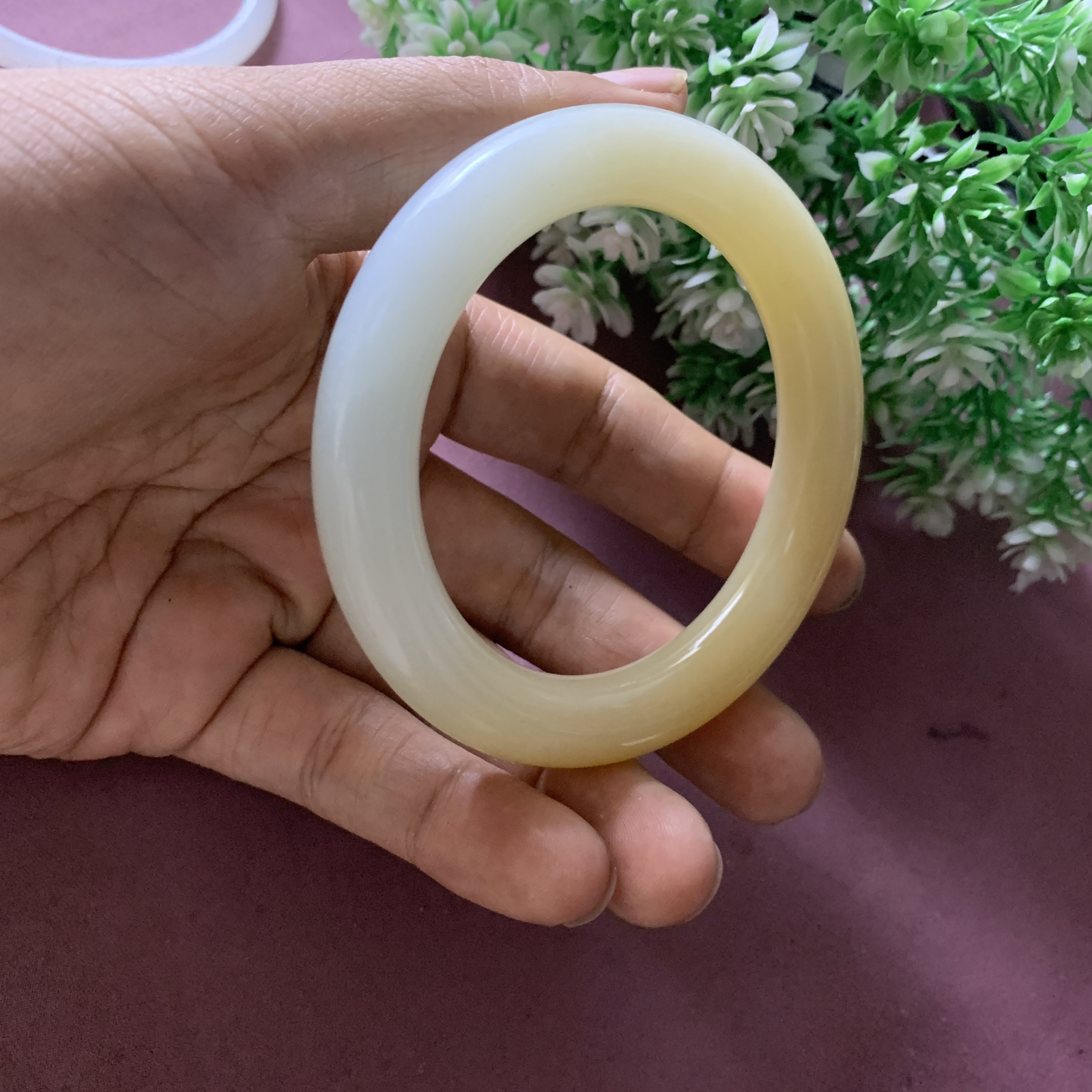 和田玉59圈口且末糖圆条手镯，圈口59宽11.9重69.3克