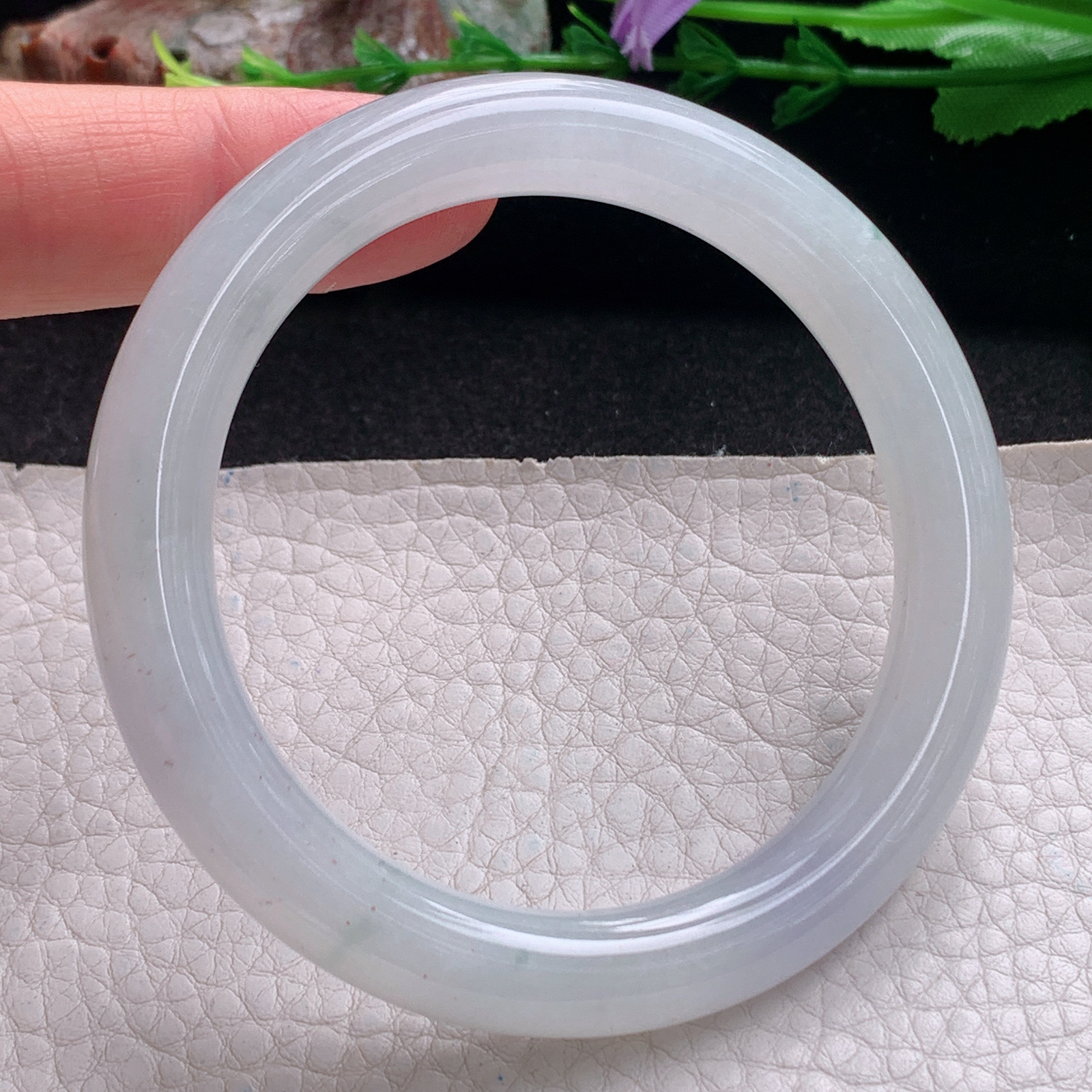 n实拍55.5*9.3美人镯 天然缅甸翡翠a货手镯白月光冰润圆条玉镯子