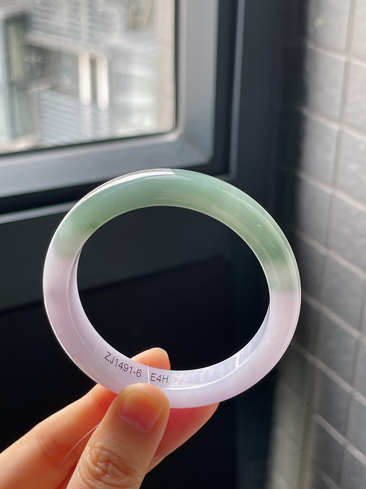 正圈53.4圈口，翡翠冰糯种灰绿色春带彩手镯