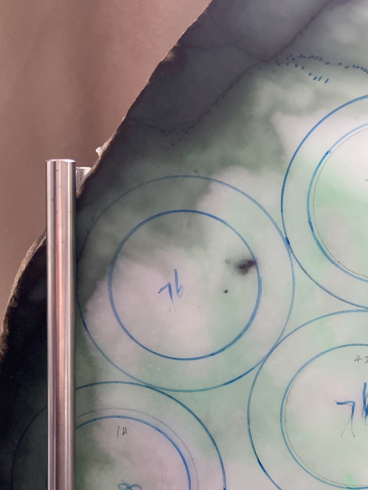 翡翠板料，⭕️正圈最大做60，圆条最大做56