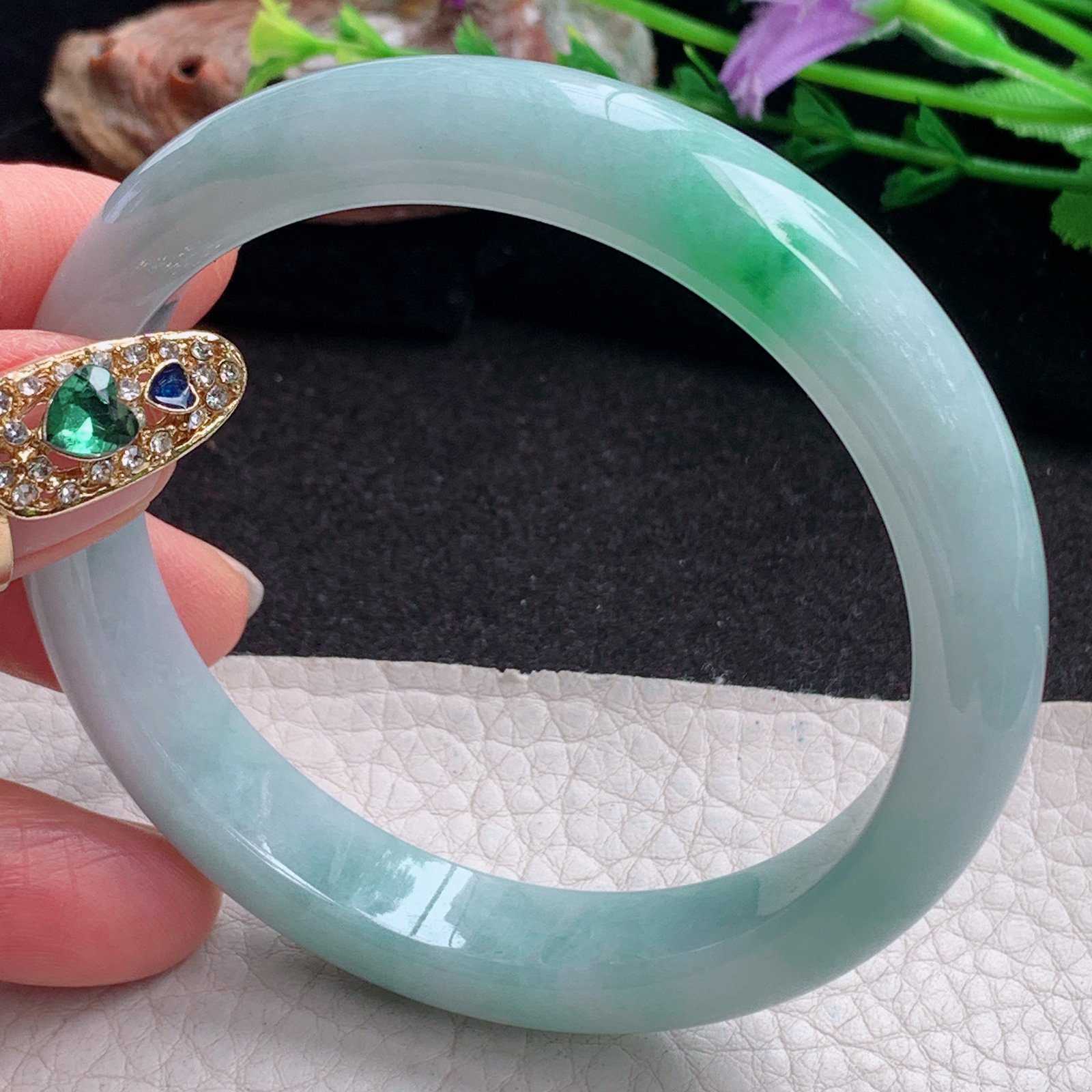 js大圈口60*11.8*8平安镯 天然缅甸翡翠a货手镯清秀飘绿正圈玉镯子