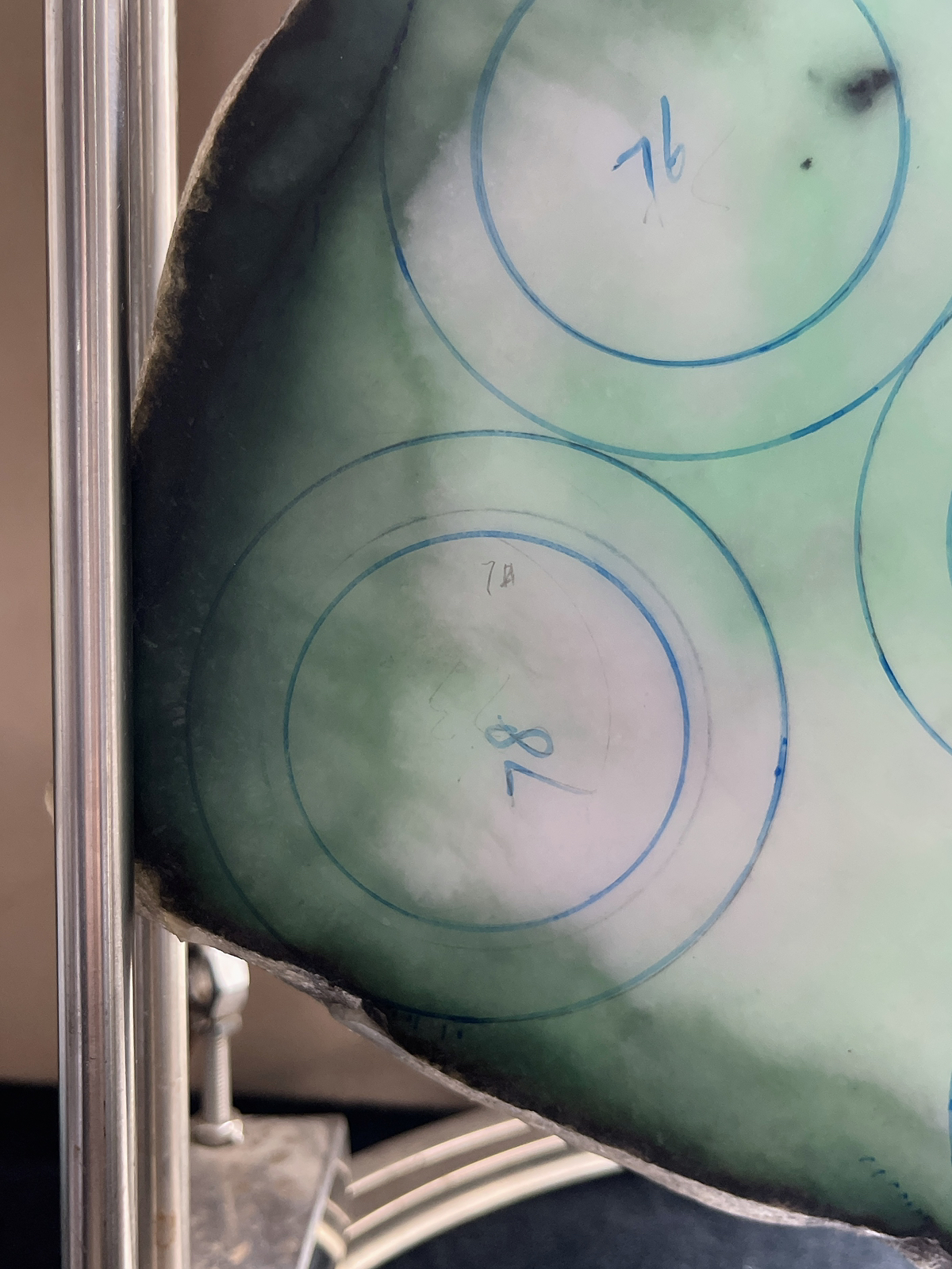 翡翠板料，⭕️正圈最大做62，圆条最大做58