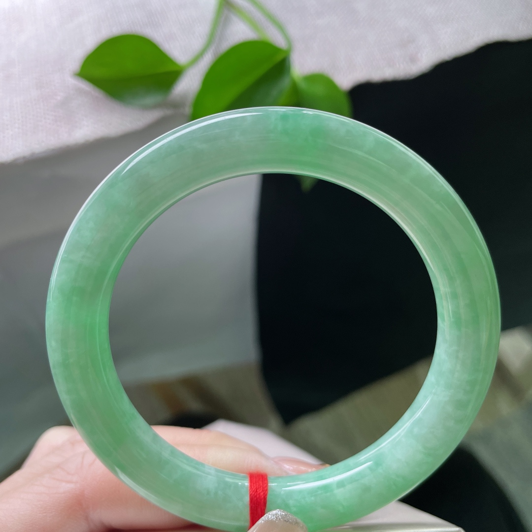 57.8/10绿底圆条，水润，青春年华，色系甜美，优雅大方，晶体纹，ss49805a