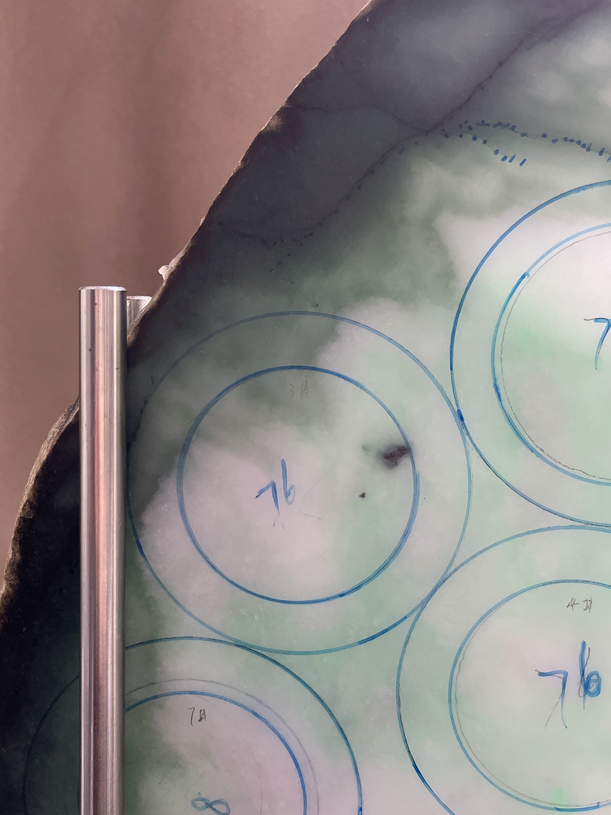 翡翠板料，⭕️正圈最大做60，圆条最大做56